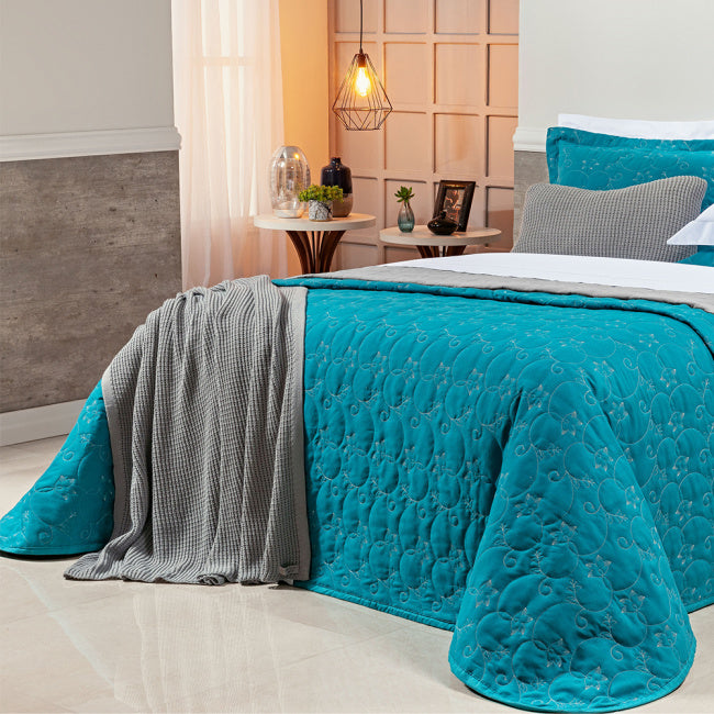 Cobre Leito Queen Bordado Bouti Dupla Face Percal 400 Fios 2,60m x 2,40m 03 Peças - Verde