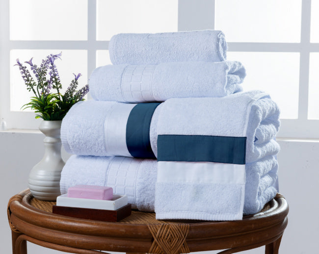 Jogo de Banho Laisa Tecido Egípcio 100% Algodão 05 Peças - Branco / Azul